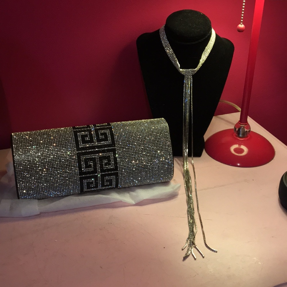NWT Ladies bling clutch with bling choker